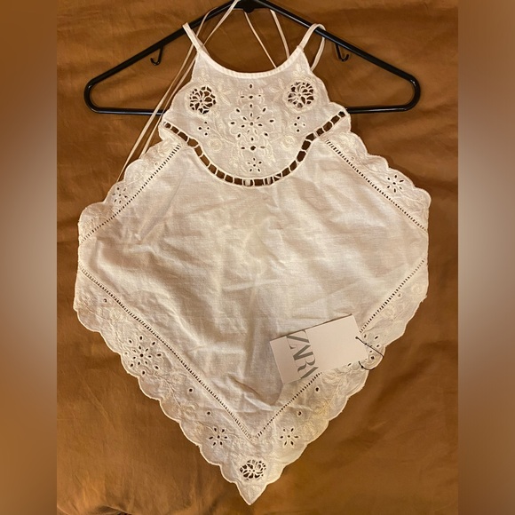 NWT Zara Backless Halter Top - Picture 3 of 4